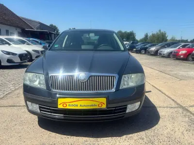Gebraucht Skoda Octavia Ambiente 140 PS (102 kW) 2005 Graphite grau met. Limousine