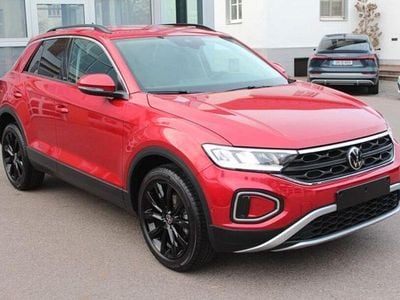 Usata VW T-Roc Move 110 CV (80 kW) 2023 Rosso SUV