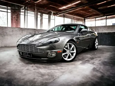 Second-hand Aston Martin Vanquish 469 CP (344 kW) 2004 Gri Coupe