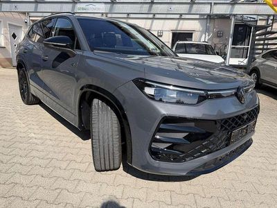 Usata VW Tayron R-line 193 CV (141 kW) 2025 Grigio SUV