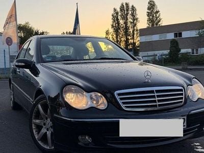 Usata Mercedes C180 Elegance 143 CV (105 kW) 2005 Nero Berlina