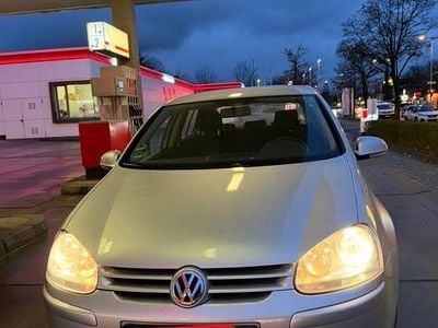 Gebraucht VW Golf V 102 PS (75 kW) 2007 Silber Limousine