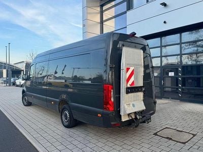 Gebraucht Mercedes Sprinter 170 PS (125 kW) 2023 Schwarz Van