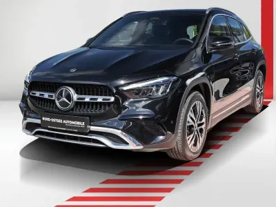 Gebraucht Mercedes GLA200 Progressive 150 PS (110 kW) 2025 Metalliclack kosmosschwarz SUV