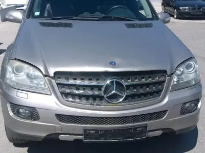 Gebraucht Mercedes ML280 200 PS (147 kW) 2007 Gold SUV