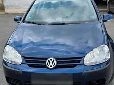 Gebraucht VW Golf V 90 PS (66 kW) 2006 Blau Kleinwagen