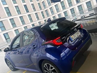 Second-hand Toyota Yaris Hybrid Comfort 116 CP (85 kW) 2022 Albastru Coupe