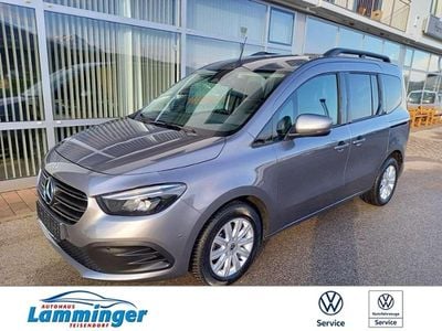 Gebraucht Mercedes 180 116 PS (85 kW) 2023 Chromitgrau Limousine