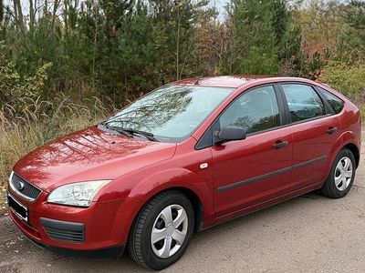 Gebraucht Ford Focus Fun X 101 PS (74 kW) 2006 Rot Kombi