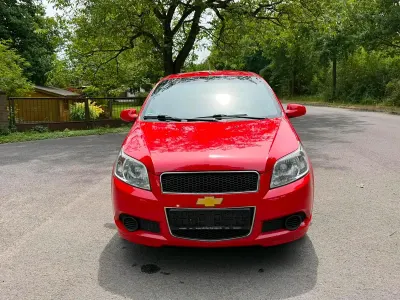 Gebraucht Chevrolet Aveo 85 PS (62 kW) 2009 Rot Kleinwagen