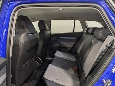 Farbe: Gebraucht 2023 Skoda Enyaq iV Loft SUV | 27.620 € (Etwas zu teuer)