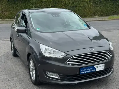 Gebraucht Ford C-MAX Titanium 150 PS (110 kW) 2019 Grau Van / Kleinbus