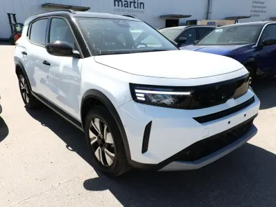 Neu Opel Frontera 145 PS (106 kW) 2026 Arktis weiß SUV