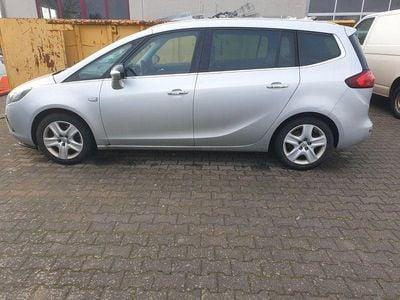 Silber Gebraucht 2012 Opel Zafira Van / Kleinbus | 4.200 € (Guter Preis)