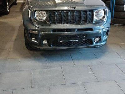 Grau Gebraucht 2022 Jeep Renegade Night Eagle SUV | 14.300 € (Fairer Preis)