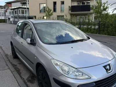 Gebraucht Peugeot 307 Premium 109 PS (80 kW) 2006 Grau Kleinwagen