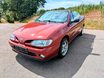 Gebraucht Renault Mégane Cabriolet 90 PS (66 kW) 1998 Rot Cabrio