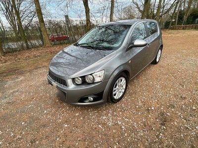 Grau Gebraucht 2012 Chevrolet Aveo LTZ Limousine | 4.000 € (Fairer Preis)