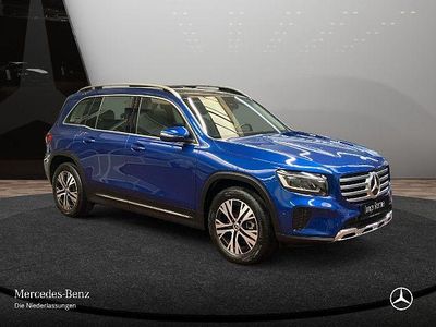 Mercedes GLB220