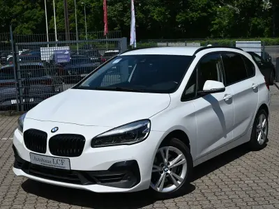 Gebraucht BMW 218 Active Tourer Advantage 150 PS (110 kW) 2019 Weiß Van / Kleinbus