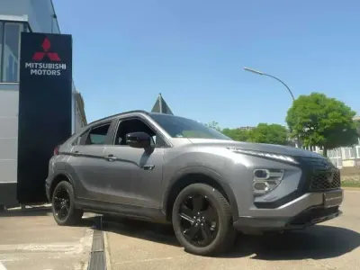 Gebraucht Mitsubishi Eclipse Cross 188 PS (138 kW) 2023 Platinumgrau SUV