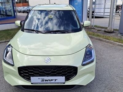 Neu Suzuki Swift Comfort 83 PS (61 kW) 2025 Gelb Kleinwagen