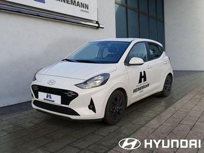 Gebraucht Hyundai i10 Comfort 63 PS (46 kW) 2024 Weiß Kleinwagen
