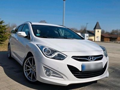 Gebraucht Hyundai i40 Style 136 PS (100 kW) 2012 Weiß Kombi