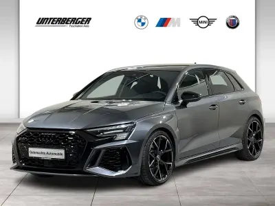 Używany Audi RS3 Sportback Sport 400 KM (294 kW) 2023 Szary Hatchback