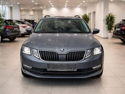 Grau Gebraucht 2017 Skoda Octavia Drive Kombi | 10.950 € (Guter Preis)
