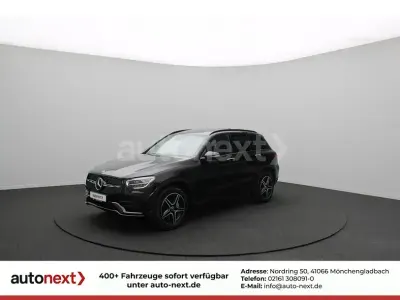 Gebraucht Mercedes GLC300e AMG line 320 PS (235 kW) 2021 Schwarz SUV
