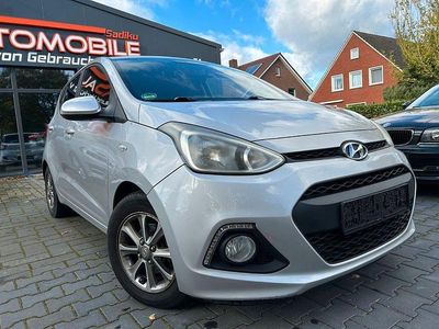 Silber Gebraucht 2014 Hyundai i10 Edition Kleinwagen | 5.450 € (Fairer Preis)