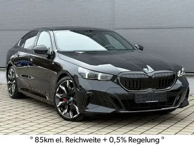 Gebraucht BMW 550e M Sport 489 PS (359 kW) 2024 Schwarz Limousine
