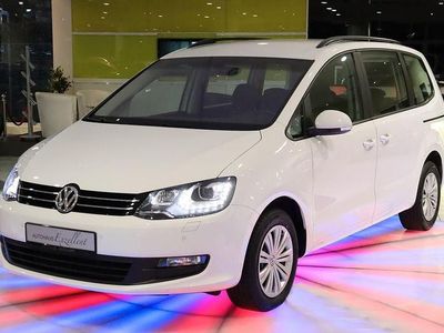 Pure white Gebraucht 2015 VW Sharan Trendline Van / Kleinbus | 16.750 € (Guter Preis)