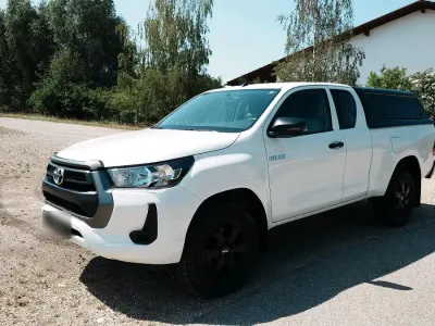 Gebraucht Toyota HiLux 150 PS (110 kW) 2021 Weiß Pickup
