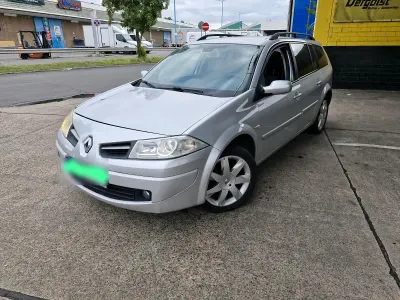 Usata Renault Mégane GrandTour 106 CV (77 kW) 2008 Argento Station wagon