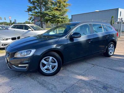 gebraucht Volvo V60 (S)Kombi Momentum Autom.Klima.Tüv Hu Neu