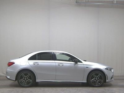 Gebraucht Mercedes A250 Night 218 PS (160 kW) 2021 Grau Limousine