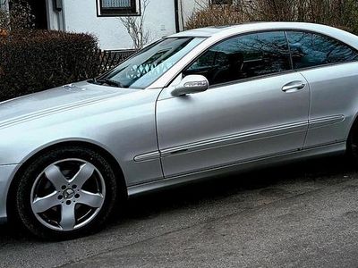 Silber Gebraucht 2003 Mercedes CLK200 Coupé | 2.750 €