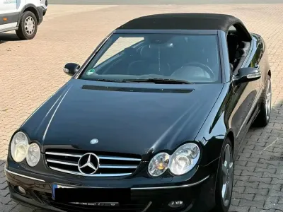 Gebraucht Mercedes CLK350 272 PS (200 kW) 2006 Schwarz Cabrio
