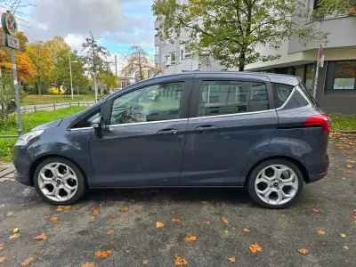 Gebraucht Ford B-MAX Titanium 125 PS (91 kW) 2014 Van / Kleinbus