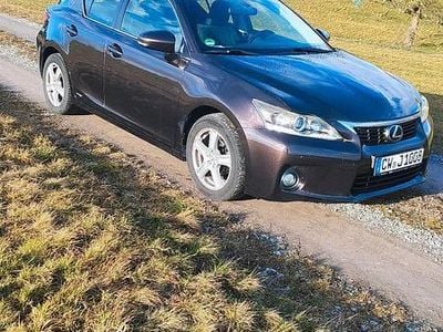 Lexus CT200h