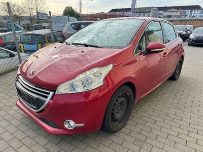 gebraucht Peugeot 208 Allure