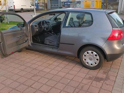 Occasion VW Golf 89 PK (65 kW) 2005 Grijs Coupé