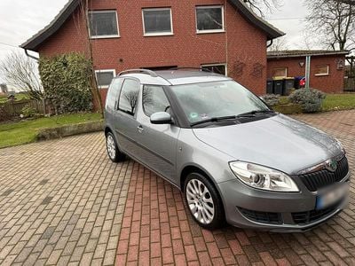 Gebraucht Skoda Roomster 85 PS (62 kW) 2012 Silber Van / Kleinbus