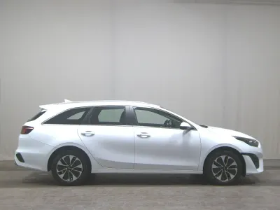 Usado Kia Ceed Vision 141 CV (103 kW) 2022 Blanco Utilitario