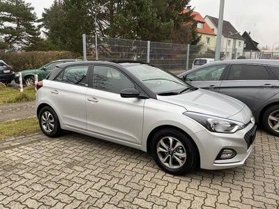 Usata Hyundai i20 84 CV (61 kW) 2020 Argento Utilitaria