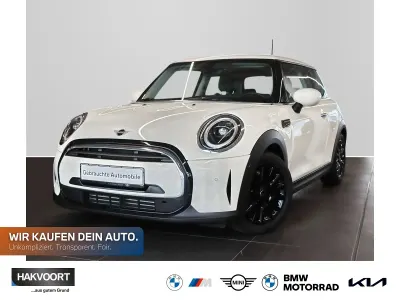 Used Mini ONE Classic 102 HP (75 kW) 2022 White Hatchback