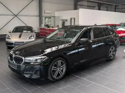 Usata BMW 530 Sport Line 286 CV (210 kW) 2023 Nero Station wagon