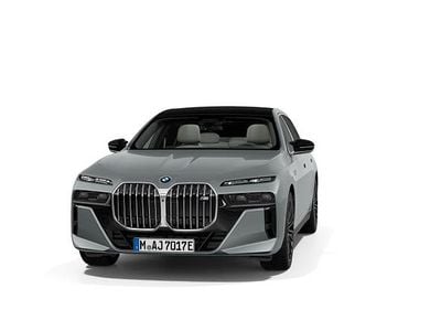 BMW M760e